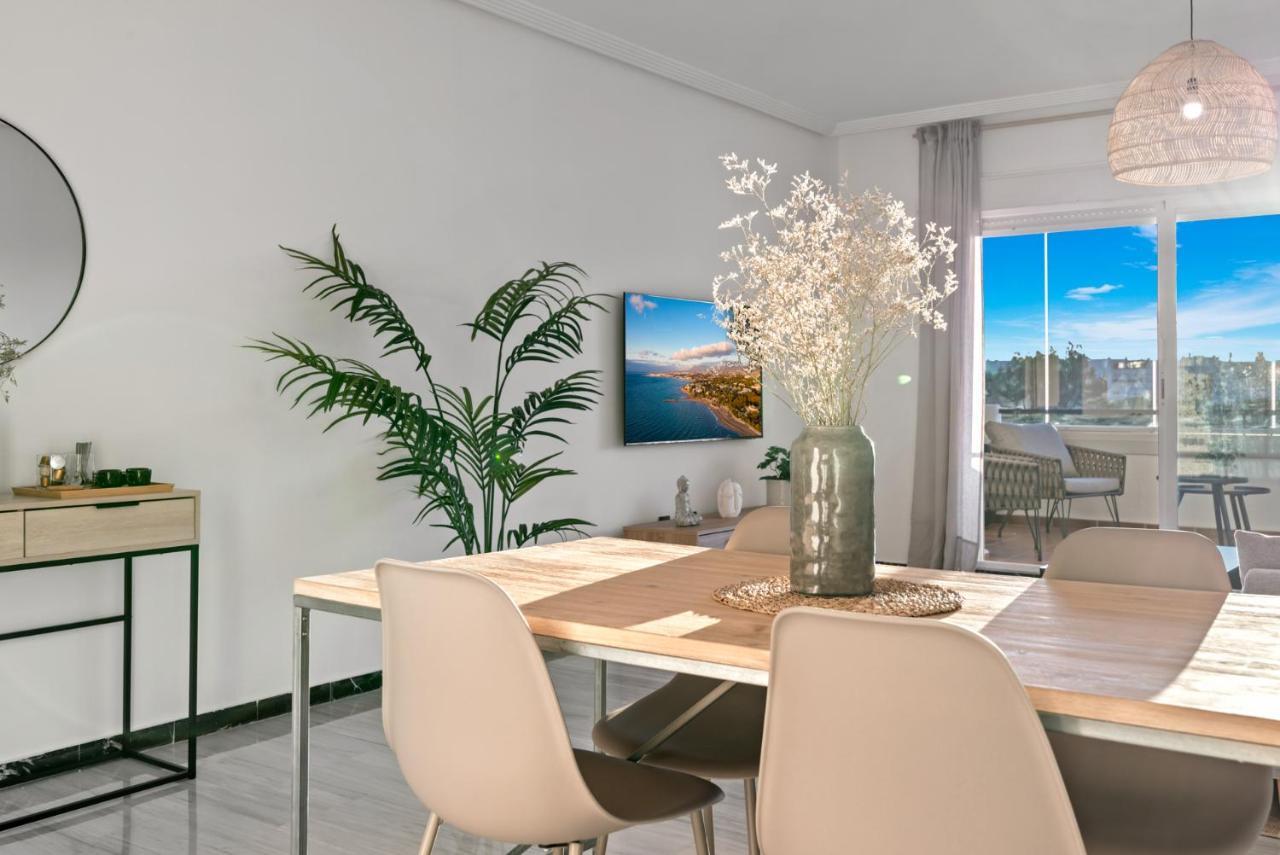 Modern Apartment - 2 Bedrooms, Beachside - Puerto Banus Marbella Ngoại thất bức ảnh