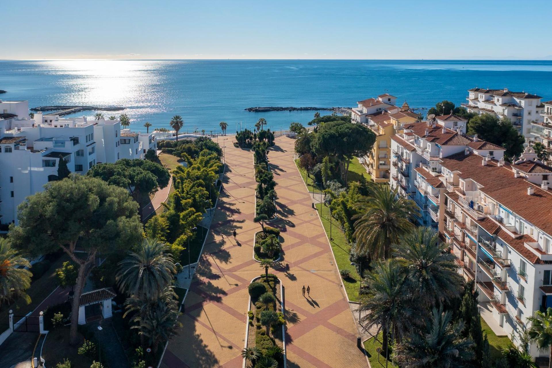 Modern Apartment - 2 Bedrooms, Beachside - Puerto Banus Marbella Ngoại thất bức ảnh
